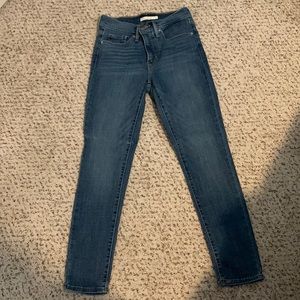 Levi shaping jeans